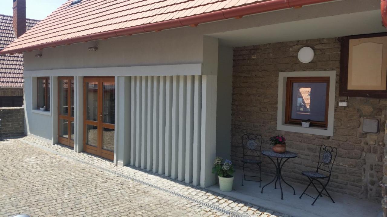 לינה וארוחת בוקר טיהאני Csoepi Panzio מראה חיצוני תמונה